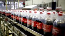 Imagen de La embotelladora de Coca Cola presentó procedimiento preventivo de crisis