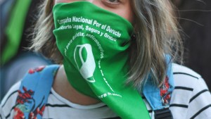 Convocan a una «Caravana verde» por el aborto legal en la plaza de Roca