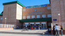 Imagen de Un joven murió apuñalado y con un disparo en Cutral Co