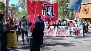 Neuquén se sumó a un reclamo nacional con cortes en el centro