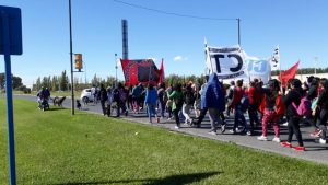 Roca: levantaron el corte en Ruta 22 en reclamo de la emergencia alimentaria