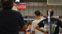 Imagen de Diez cajeros por mes son agredidos por consumidores en Neuquén