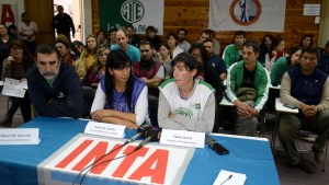 Bariloche: Autoridades y trabajadores se unen contra el ajuste en el INTA