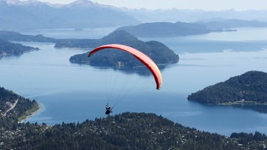 Parapente en el cerro Otto: «Hay que derogar la ordenanza: ya tuvimos que lamentar una muerte»
