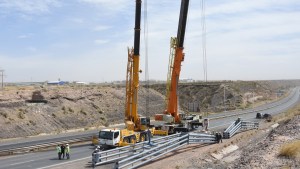 La colocación del arco de Centenario deberá esperar nuevamente