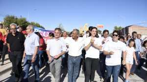 Elecciónes en Neuquén: Cambiemos eligió cerrar con una caminata en el oeste