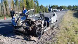 Dos personas murieron en la Ruta 151 tras un choque entre un colectivo y un auto