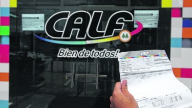 El aumento de la tarifa eléctrica, un tira y afloje entre CALF y el municipio. (Foto: archivo)