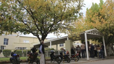 La universidad de arte de la provincia se propuso ayudar a los artistas ante la imposibilidad de realizar espectáculos públicos.