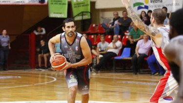 Deportivo Viedma no le dio chances a Petrolero