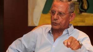 Quiroga no  piensa «por el momento» adelantar las elecciones