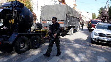 Una amenaza de bomba en el colegio Dante Alighieri. Foto: Chino Leiva