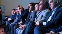 Imagen de Sapag sobre el congelamiento del precio del crudo: «es irresponsable»