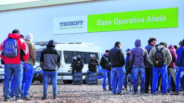 Tecpetrol llegó a emplear a 4.500 obreros de Uocra para su construcción. Hoy tiene poco más de 500 en actividad y muchos no han encontrado otra fuente laboral. (Foto: Archivo)