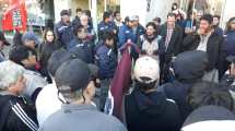Imagen de Proponen vender terrenos de la Cerámica Neuquén para resolver el conflicto