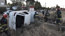 Imagen de Le robó el auto a la vecina, chocó y volcó en Río Colorado