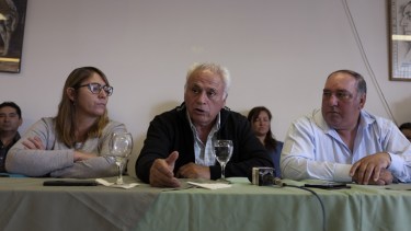 Ovidio Zúñiga (centro) fue designado en la obra social nacional y Rasini (der) lidera otra vez la lista Blanca. Archivo