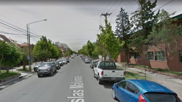 El lunes los vecinos tuvieron que ayudar a una mujer porque dos hombres en una moto le estaban queriendo robar la cartera. Foto: Archivo (Captura).-