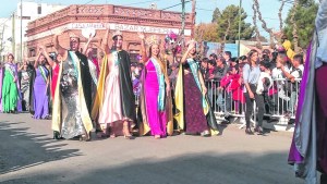 Allen celebró sus 109 años  con anuncios de obras y baile