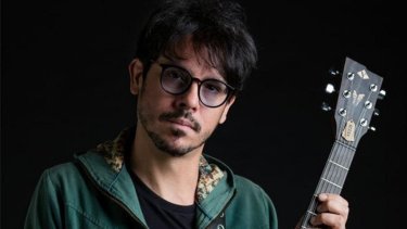 Lisandro Aristimuño regresa con sus canciones a Neuquén.