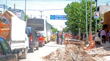 El año pasado se construyó un desagüe en el sector de San Martin y Combate de San Lorenzo. (Archivo Juan Thomes).-