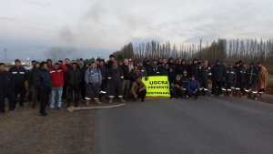 Corte a petroleros sobre la Ruta 51 en Vista Alegre