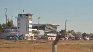 El avión a Vaca Muerta no despegó de Houston por falta de carga