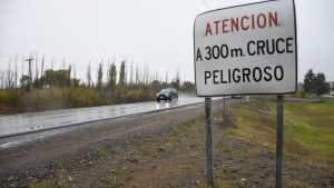 Tras la muerte de un chico en la Ruta 151 hubo reclamos en Barda del Medio