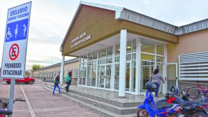 Aún faltan médicos en el hospital de Allen