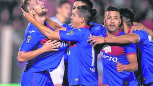 Copa de la Superliga: Tigre apabulló a Atlético Tucumán y sueña con la final