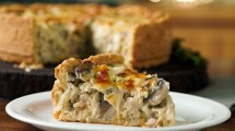 Imagen de Una fácil: tarta de hongos y cebollas