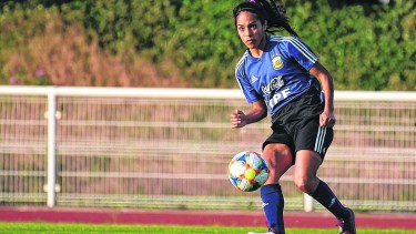 Miriam Mayorga es parte fundamental en el mediocampo del elenco nacional.