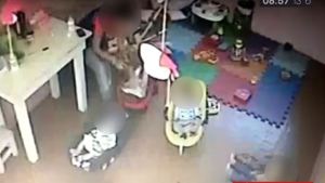 Piden que el maltrato a una bebé en una guardería se investigue como «intento de homicidio»