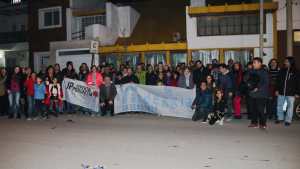 Entre militantes y vecinos, Bardeggia hizo un cierre en varios puntos de Cipolletti