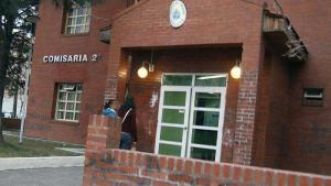 Fue a hospital de Neuquén por una custodia y terminó como sospechoso de COVID