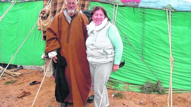 La antropóloga Beatriz Carbonell en Sahara Occidental. Foto: gentileza