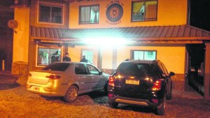 Policías de Guerrico sospechados de quedarse con droga fueron suspendidos