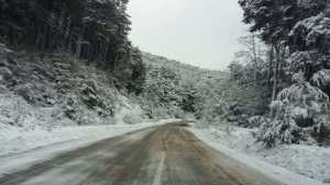 Cortan en forma preventiva la ruta de los Siete Lagos por las nevadas