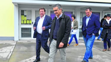 El intendente de Bariloche se quejó con dureza de los problemas de agua que el ministerio de Valeri no soluciona. Archivo