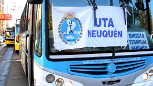 Quieren frenar el paro de colectivos en Neuquén y esperan la reunión de hoy