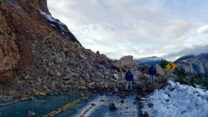 Derrumbe en La Angostura: harán obras de emergencia y la Ruta 40 seguirá cortada por más de 20 días