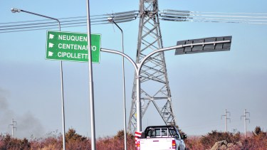 Una de las cinco líneas de extraalta tensión de la región. (Foto archivo)