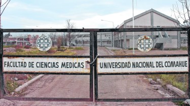 El edificio nuevo de la Facultad de Medicina, en obra (Foto: Florencia Salto)
