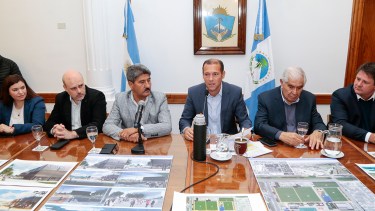 La presentación de la nueva Ciudad Deportiva, última actividad de Gaido (a la derecha) como ministro. Lo reemplaza Vanina Merlo (a la izquierda) (Gentileza)