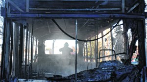 Un incendio reveló la falta de mantenimiento de los colectivos
