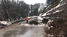 Imagen de Un nuevo derrumbe interrumpió un tramo de los Siete Lagos