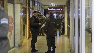 Gendarmería allanó puntos de venta de dólares informales en Bariloche