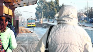 El Metrobús tiene tres meses de rodaje y no convence a los usuarios
