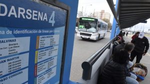 Paro de colectivos en Roca: en minutos los choferes retoman el servicio