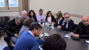 Los docentes universitarios se quedan sin el bono de 5 mil pesos